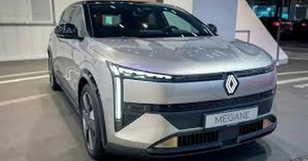 FOTO Redizajn Meganea: Nova baterija i modernija estetika FOTO Redizajn Meganea: Nova baterija i modernija estetika