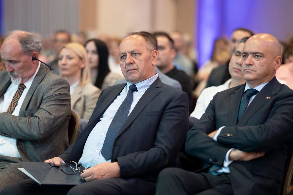 Institucije šute dok djeca oboljela od Dišena nepovratno gube mišiće – Istraga .ba Institucije šute dok djeca oboljela od Dišena nepovratno gube mišiće - Istraga .ba