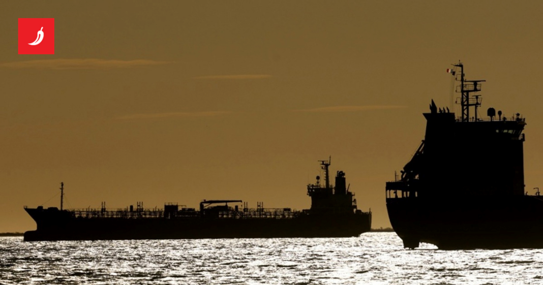 Iranski brod išao prema “Lincolnu”, Amerikanci pucali. Poginulo 6 Amerikanaca u Iraku Iranski brod išao prema "Lincolnu", Amerikanci pucali. Poginulo 6 Amerikanaca u Iraku