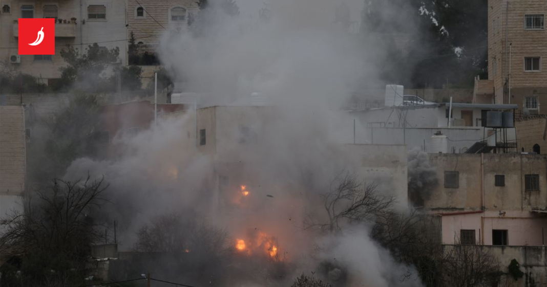 Izraelski doseljenici zapalili kuće i vozila u palestinskim selima na Zapadnoj obali Izraelski doseljenici zapalili kuće i vozila u palestinskim selima na Zapadnoj obali