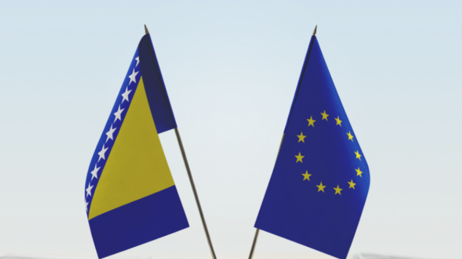 KOMŠIJE OTVORENO: ‘BiH je ostala bez evropske budućnosti, milijarda eura otišla u nepovrat’ KOMŠIJE OTVORENO: 'BiH je ostala bez evropske budućnosti, milijarda eura otišla u nepovrat'