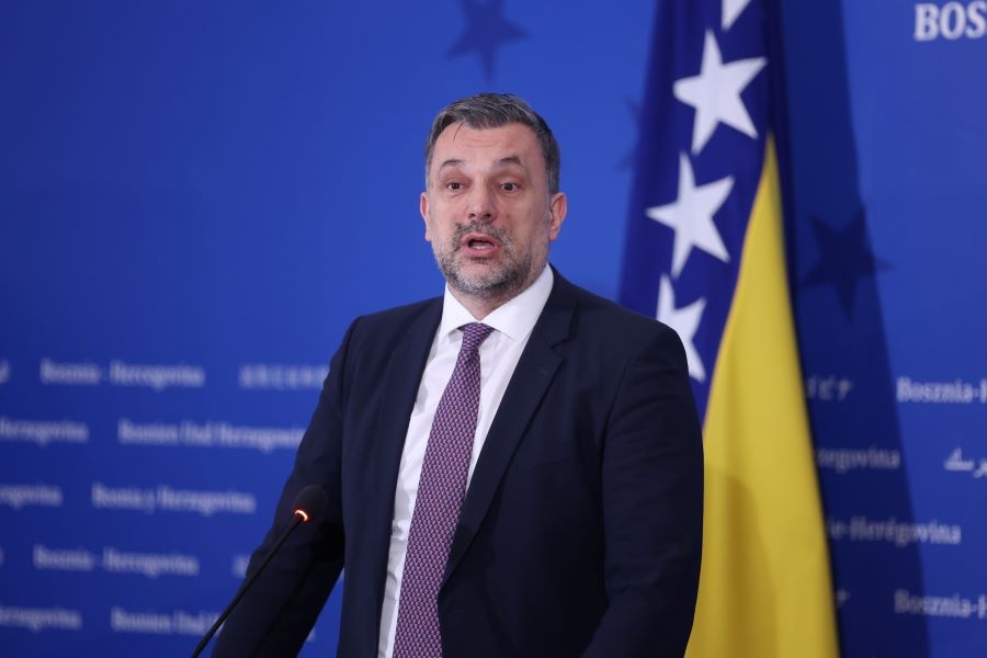 KONAKOVIĆ OBJAVIO: Vijeće ministara izdvojilo 800.000 KM za evakuaciju bh. građana iz Dubaija KONAKOVIĆ OBJAVIO: Vijeće ministara izdvojilo 800.000 KM za evakuaciju bh. građana iz Dubaija