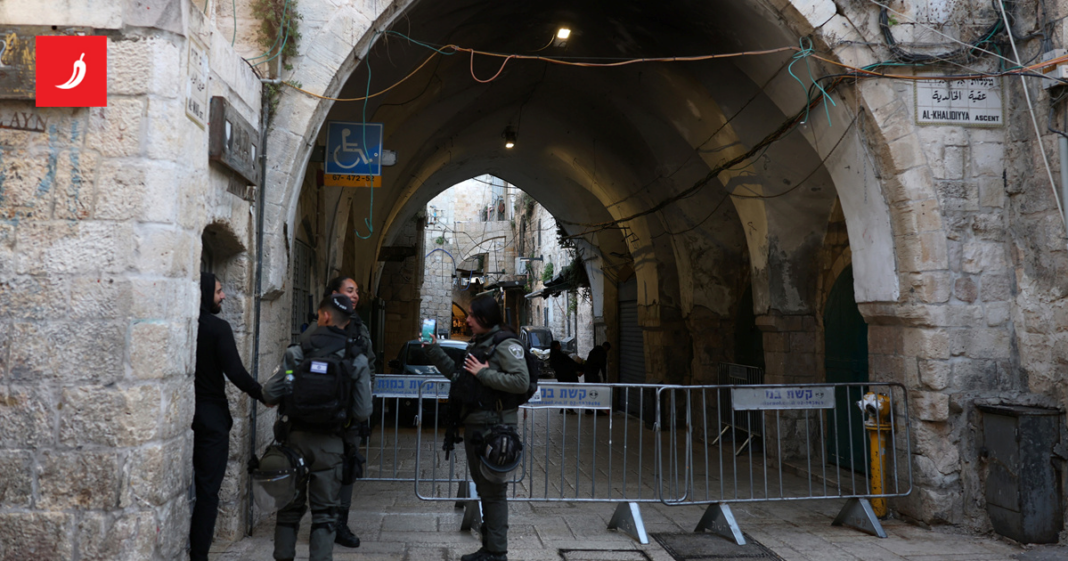 Kardinal išao prema crkvi da održi misu za Cvjetnicu. Izraelska policija ga zaustavila Kardinal išao prema crkvi da održi misu za Cvjetnicu. Izraelska policija ga zaustavila