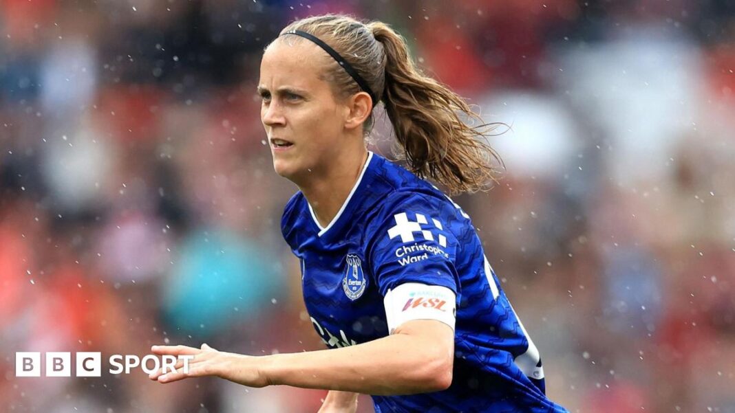 Katja Snoeijs: Napadač Evertona daje svoje iskustvo endometrioze Katja Snoeijs playing for Everton
