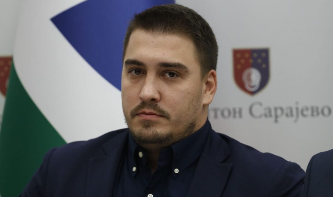 “Ko je kriv za tramvajsku nesreću?” – Crna hronika Zahiragić prozvao Nikšića i Štetu: “Ko je kriv za tramvajsku nesreću?”