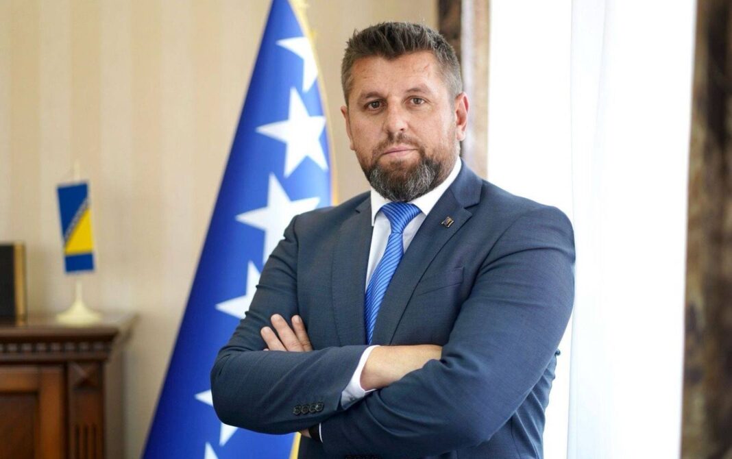 Kolumna potpredsjednika RS Ćamila Durakovića: Mi, neobrisani – Istraga .ba