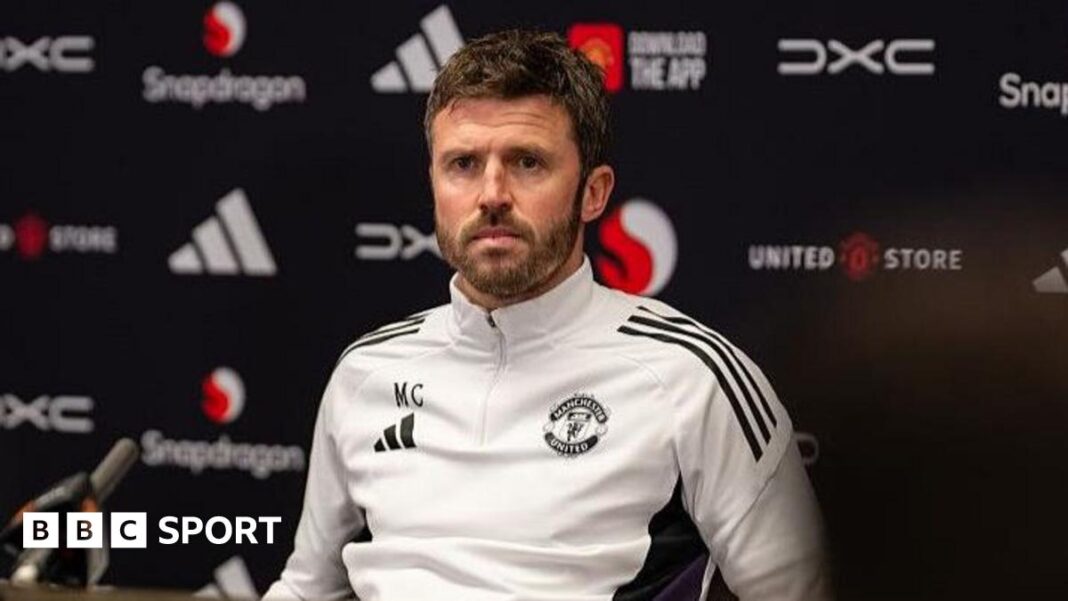 Manchester United: Michael Carrick nije zainteresovan za lični duel sa šefom Kristal Palasa Oliverom Glasnerom