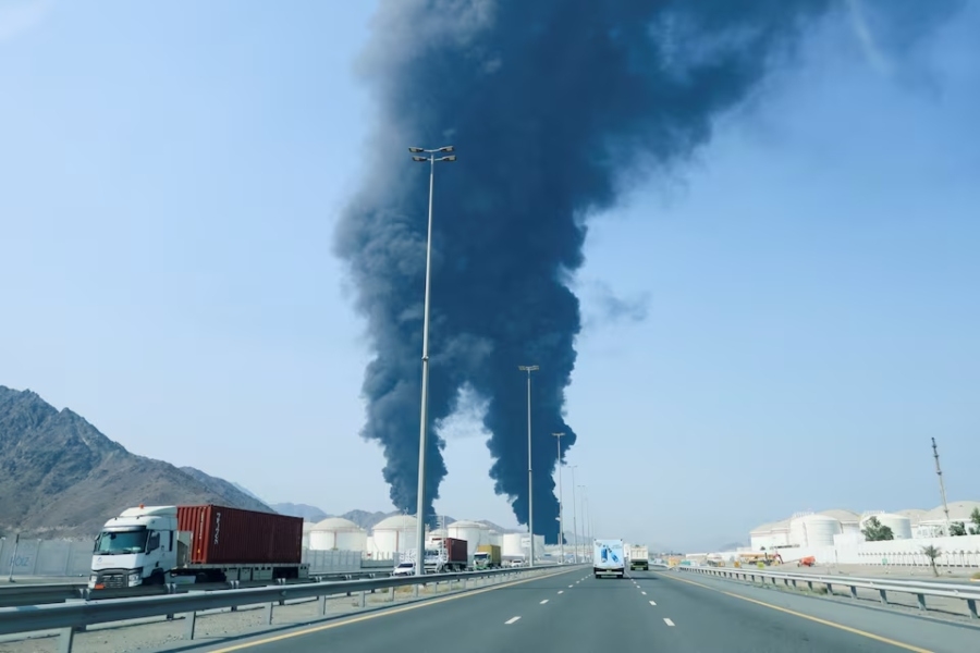 NEMA SIGURNE LUKE: Napad na Fudžairu prijeti milijardama i hegemoniji SAD-a NEMA SIGURNE LUKE: Napad na Fudžairu prijeti milijardama i hegemoniji SAD-a
