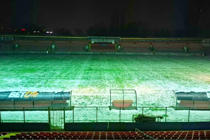 Na Bilinom Polju upaljeni grijači za uklanjanje snijega Na Bilinom Polju upaljeni grijači za uklanjanje snijega