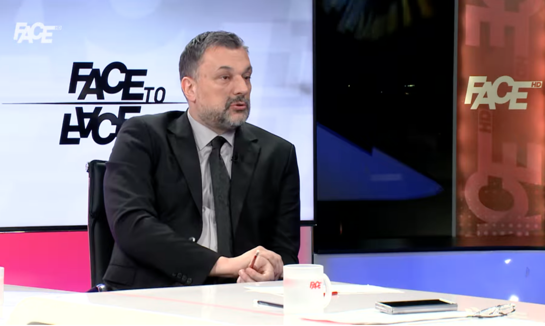 Na Face-u o reisu, antisemitizmu i vlastitim lažima: Konaković potvrdio sve navode Istrage, pa ustvrdio da je „sramota“ što se objavljuju takvi tekstovi o njemu i Denisu Bećiroviću! – Istraga .ba Na Face-u o reisu, antisemitizmu i vlastitim lažima: Konaković potvrdio sve navode Istrage, pa ustvrdio da je „sramota“ što se objavljuju takvi tekstovi o njemu i Denisu Bećiroviću! - Istraga .ba