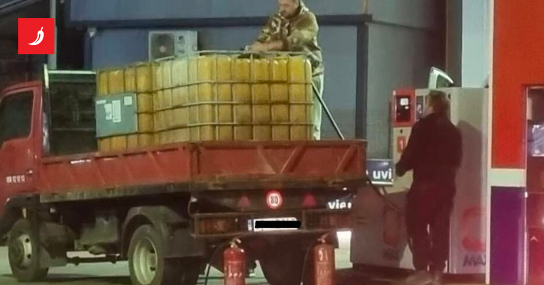 Navala na pumpe u Crnoj Gori nakon upozorenja naftnih kompanija Navala na pumpe u Crnoj Gori nakon upozorenja naftnih kompanija