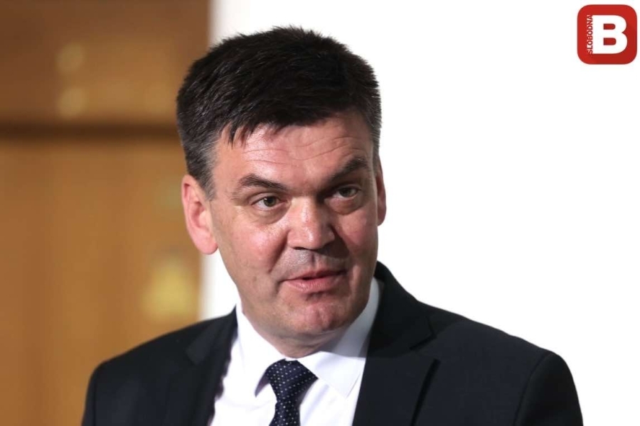 OGLASILI SE IZ CVITANOVIĆEVOG HDZ-a: ‘Pokazat će se jesu li pojedini zastupnici kupljeni od strane HDZ BiH…’