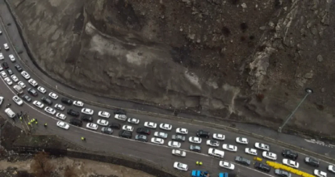 Osoblje ambasade BiH napustilo Teheran Osoblje ambasade BiH napustilo Teheran