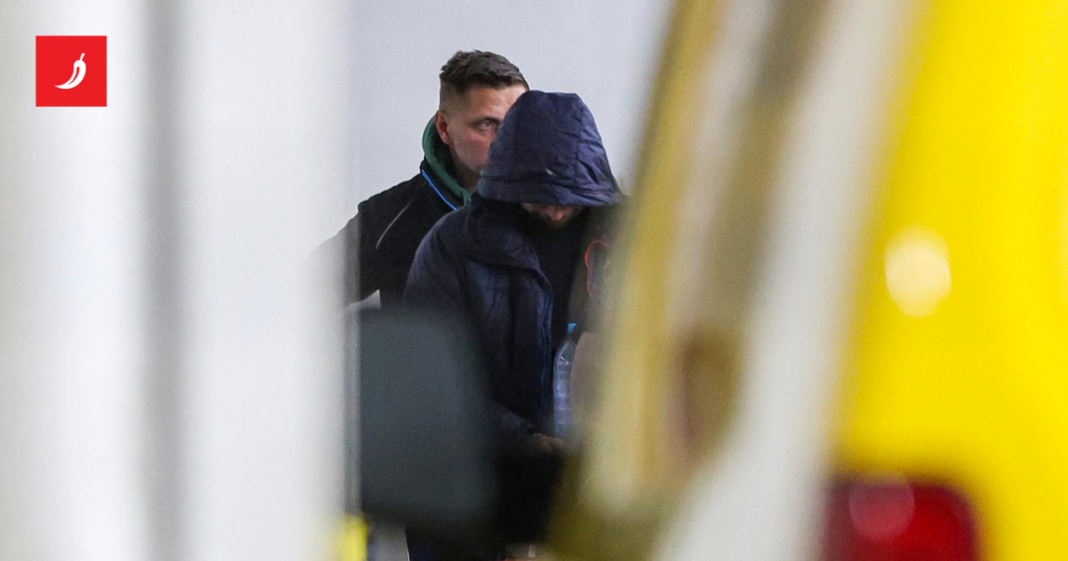 Otkrivamo tko je posrednik koji je sređivao ilegalne kredite. Dobivao je i prijetnje Otkrivamo tko je posrednik koji je sređivao ilegalne kredite. Dobivao je i prijetnje