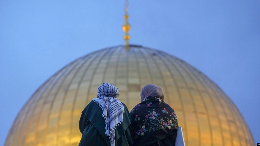 PLAČE ZEMLJA NAŠA SVETA: Izrael će zadržati džamiju Al-Aqsa zatvorenom do Ramazanskog bajrama i nakon toga PLAČE ZEMLJA NAŠA SVETA: Izrael će zadržati džamiju Al-Aqsa zatvorenom do Ramazanskog bajrama i nakon toga