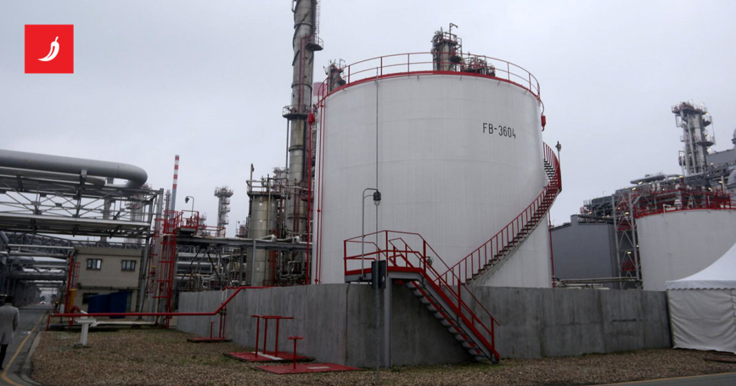 SAD u zadnji tren odgodio rok koji je MOL dobio za preuzimanje srpskog NIS-a SAD u zadnji tren odgodio rok koji je MOL dobio za preuzimanje srpskog NIS-a