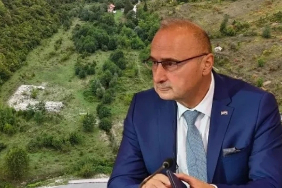 SADA SE ZNA I ZAŠTO JE DOLAZIO U SARAJEVO: Trojka daje Grliću Radmanu da gradi privatnu spalionicu životinjskog otpada u Kaknju SADA SE ZNA I ZAŠTO JE DOLAZIO U SARAJEVO: Trojka daje Grliću Radmanu da gradi privatnu spalionicu životinjskog otpada u Kaknju