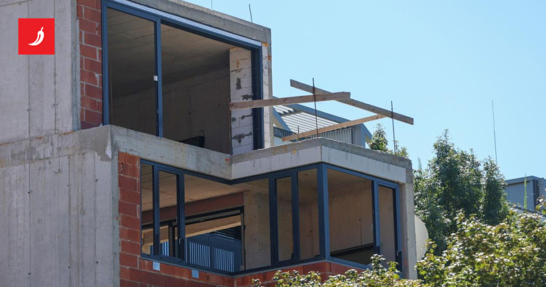 SDP i Možemo u EP-u: Desnica štiti investitore, ne mlade obitelji SDP i Možemo u EP-u: Desnica štiti investitore, ne mlade obitelji