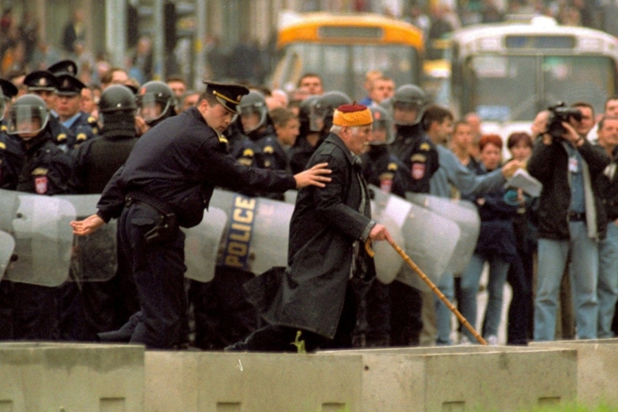 SEKURITIZACIJA BOŠNJAKA: Politički narod pod evropskom sigurnosnom sumnjom SEKURITIZACIJA BOŠNJAKA: Politički narod pod evropskom sigurnosnom sumnjom