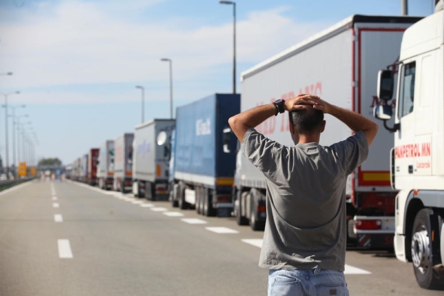 SVE ĆE STATI: Zakazane blokade granica, ni cisterne s gorivom neće moć proći SVE ĆE STATI: Zakazane blokade granica, ni cisterne s gorivom neće moć proći