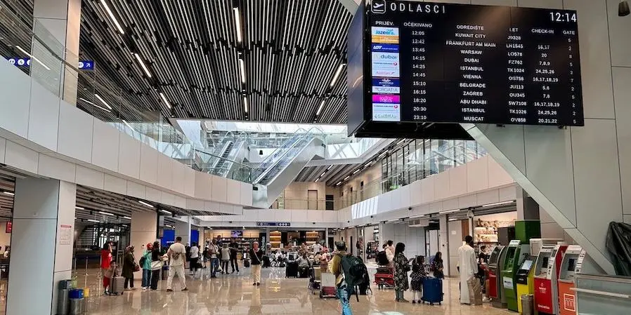 Sarajevski aerodrom u februaru zabilježio rast: Više od 110 hiljada putnika Sarajevski aerodrom u februaru zabilježio rast: Više od 110 hiljada putnika