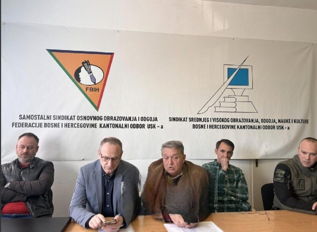 Sindikati USK zaprijetili vlastima: “Ukinite privilegije političarima ili izlazimo na ulice!” Sindikati USK zaprijetili vlastima: “Ukinite privilegije političarima ili izlazimo na ulice!”