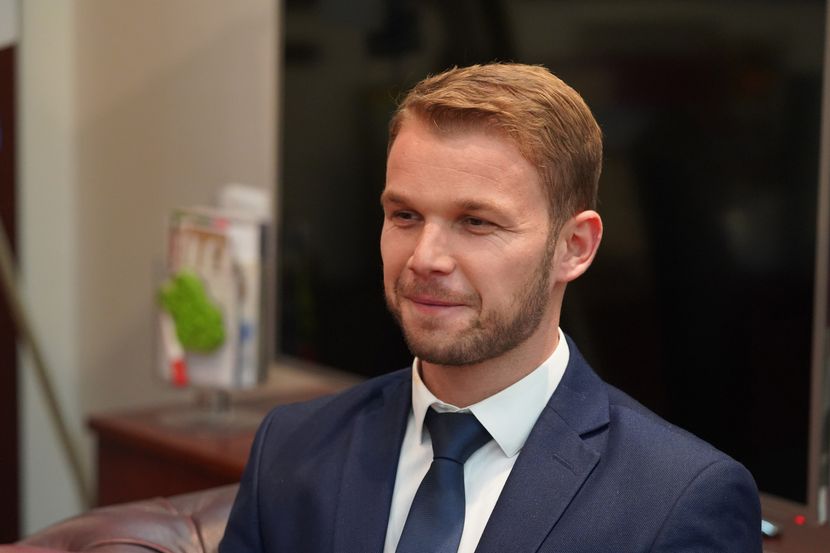 Stanivuković prozvao Vladu RS: Građani čekaju mjere dok cijene goriva rastu Stanivuković prozvao Vladu RS: Građani čekaju mjere dok cijene goriva rastu