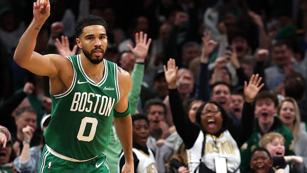 Tatum se vraća impresivno: Boston ne daje Mavericksima nikakvu šansu Tatum se vraća impresivno: Boston ne daje Mavericksima nikakvu šansu