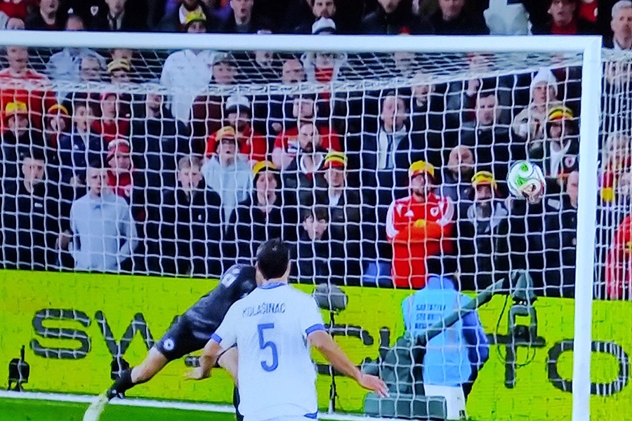 UŽIVO / POLUFINALE BARAŽA ZA SVJETSKO PRVENSTVO U NOGOMETU: 1:0 vodi Vels, Demirović umalo izjednačio… UŽIVO / POLUFINALE BARAŽA ZA SVJETSKO PRVENSTVO U NOGOMETU: 1:0 vodi Vels, Demirović umalo izjednačio...