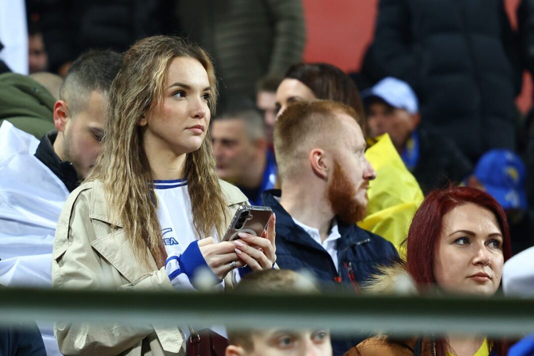 Ulaznice za Italiju ili Sj. Irsku prodaju se na oglasima, cijene značajno skočile Ulaznice za Italiju ili Sj. Irsku prodaju se na oglasima, cijene značajno skočile