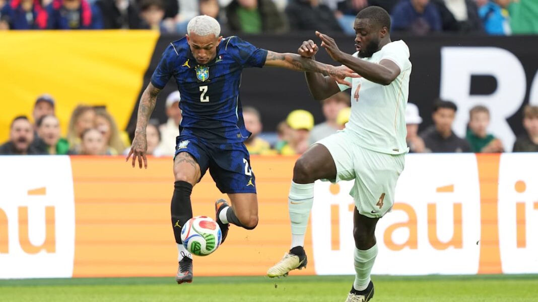 Uprkos Upamecano crvenom: Francuska pobjeđuje u prestižnom duelu protiv Brazila Uprkos Upamecano crvenom: Francuska pobjeđuje u prestižnom duelu protiv Brazila