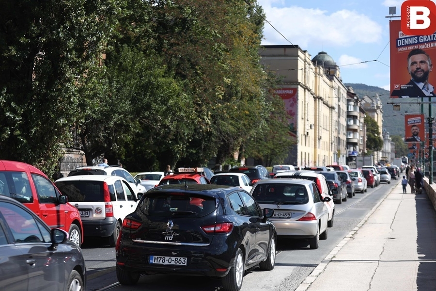 VAŽNO ZA VOZAČE: Privremena obustava saobraćaja u centru Sarajeva zbog marša povodom 8. marta VAŽNO ZA VOZAČE: Privremena obustava saobraćaja u centru Sarajeva zbog marša povodom 8. marta
