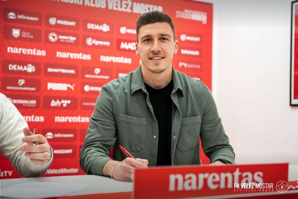 Velež doveo defanzivca, igrao je za mlađe selekcije Austrije i omladince Aston Ville Velež doveo defanzivca, igrao je za mlađe selekcije Austrije i omladince Aston Ville