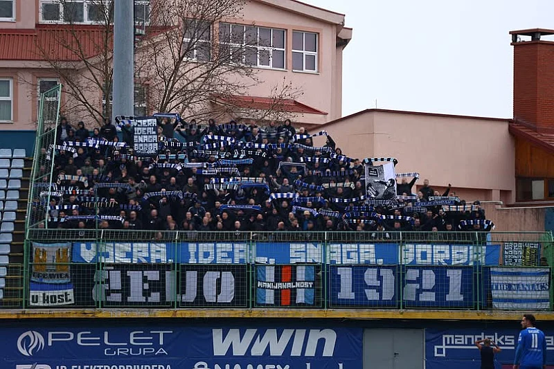Velež uz Manijake: Očekujemo utvrđivanje odgovornosti policajaca Velež uz Manijake: Očekujemo utvrđivanje odgovornosti policajaca