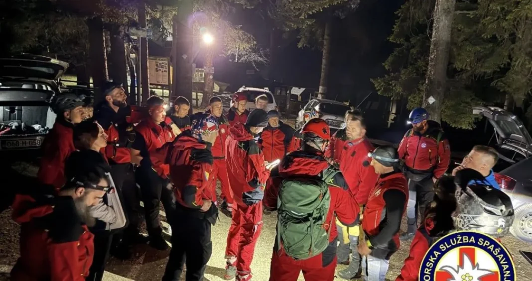 Velika akcija GSS-a na Trebeviću: Unesrećeni penjač ostao na stijeni, uspješno je evakuisan Velika akcija GSS-a na Trebeviću: Unesrećeni penjač ostao na stijeni, uspješno je evakuisan