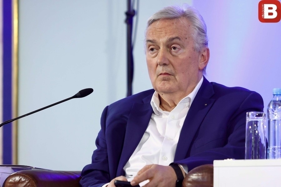 ZLATKO LAGUMDŽIJA, PRED KAMERAMA: ‘Sa Bakirom Izetbegovićem sam razgovarao o njegovim i mojim zdravstvenim problemima…’ ZLATKO LAGUMDŽIJA, PRED KAMERAMA: 'Sa Bakirom Izetbegovićem sam razgovarao o njegovim i mojim zdravstvenim problemima...'