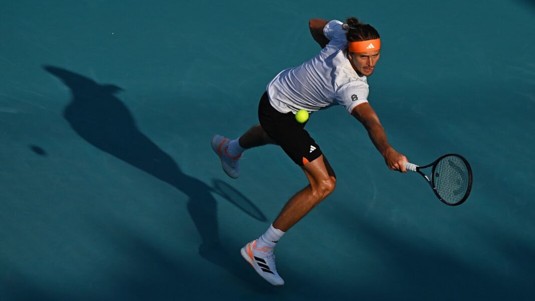 Zverev jakih živaca prelazi u četvrtfinale Zverev jakih živaca prelazi u četvrtfinale