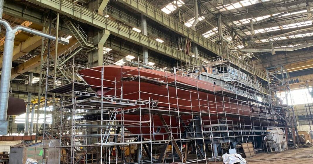 Ovako trunu brodovi koje Debeljak nije završio. Dobio 53 miliona evra, želi još Ovako trunu brodovi koje Debeljak nije završio. Dobio 53 miliona evra, želi još