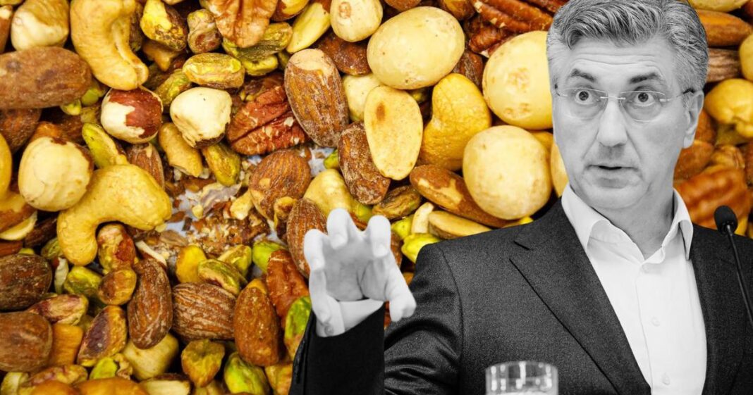 Ovo je Plenkovićev zdrav jelovnik za sastanke, HDZ-ovci: ‘Pa nećemo se buniti!’ Ovo je Plenkovićev zdrav jelovnik za sastanke, HDZ-ovci: ‘Pa nećemo se buniti!’