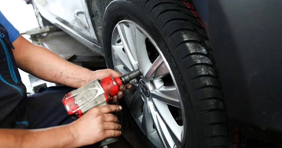 Senzori u gumama mogu se koristiti za praćenje vašeg auta?