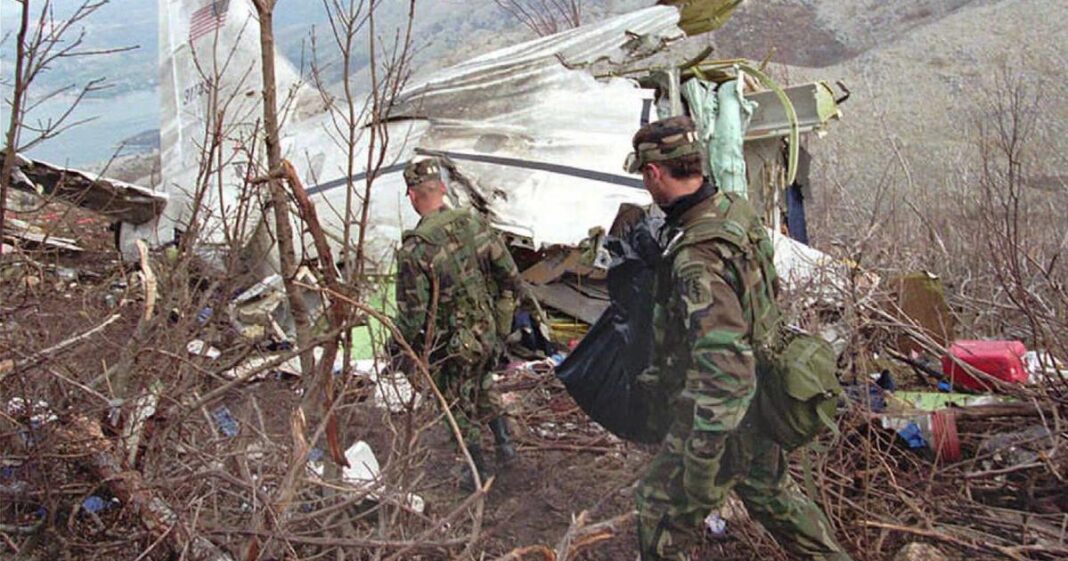 Istraga o smrti Rona Browna: Jedini svjedoci, stjuardesa i šef navigacije, mrtvi Istraga o smrti Rona Browna: Jedini svjedoci, stjuardesa i šef navigacije, mrtvi