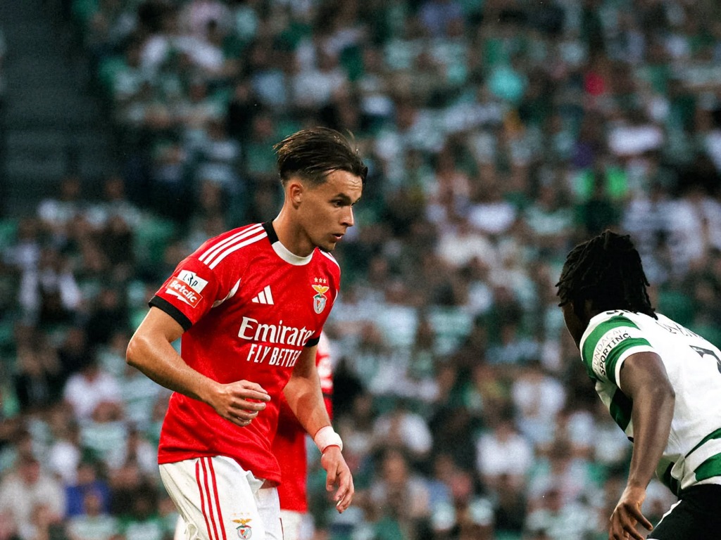 Benfica golom u sudijskoj nadoknadi slavila protiv Sportinga u velikom derbiju Benfica golom u sudijskoj nadoknadi slavila protiv Sportinga u velikom derbiju