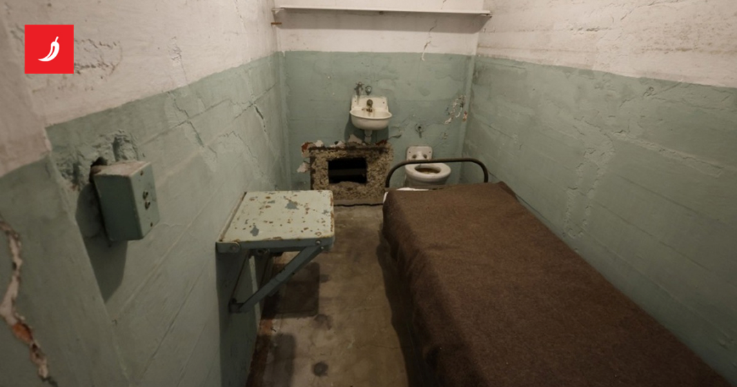 Bijela kuća traži 152 milijuna dolara za ponovno otvaranje Alcatraza Bijela kuća traži 152 milijuna dolara za ponovno otvaranje Alcatraza