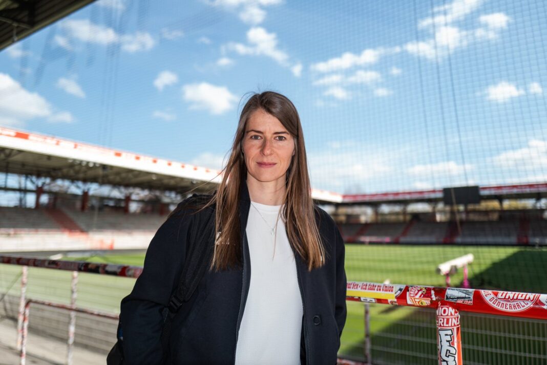 Bundesliga: Žena prvi put trener u ligama petice Bundesliga: Žena prvi put trener u ligama petice