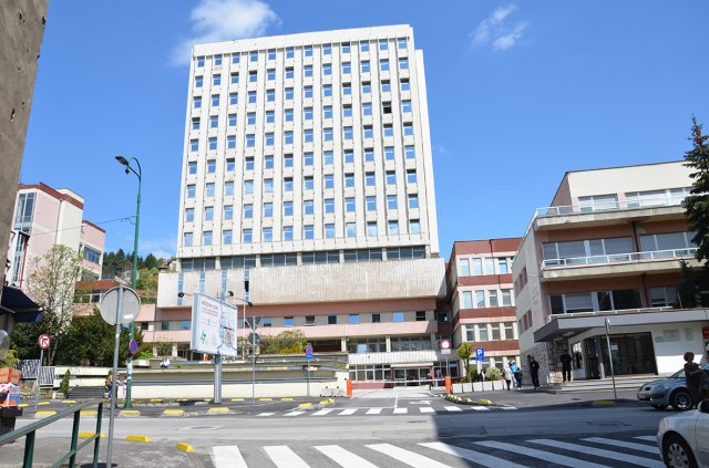 Dojava o bombi i u Općoj bolnici u Sarajevu: Nema evakuacije, slijedi pregled Dojava o bombi i u Općoj bolnici u Sarajevu: Nema evakuacije, slijedi pregled