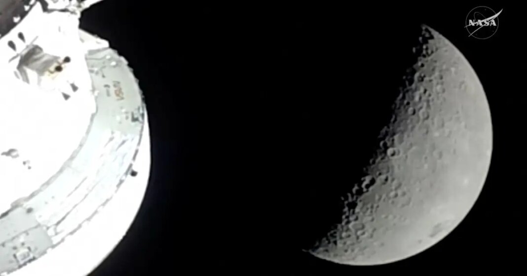 FOTO Ovo su prizori iz svemira: Astronauti Artemisa 2 na najudaljenijoj točki od Zemlje FOTO Ovo su prizori iz svemira: Astronauti Artemisa 2 na najudaljenijoj točki od Zemlje