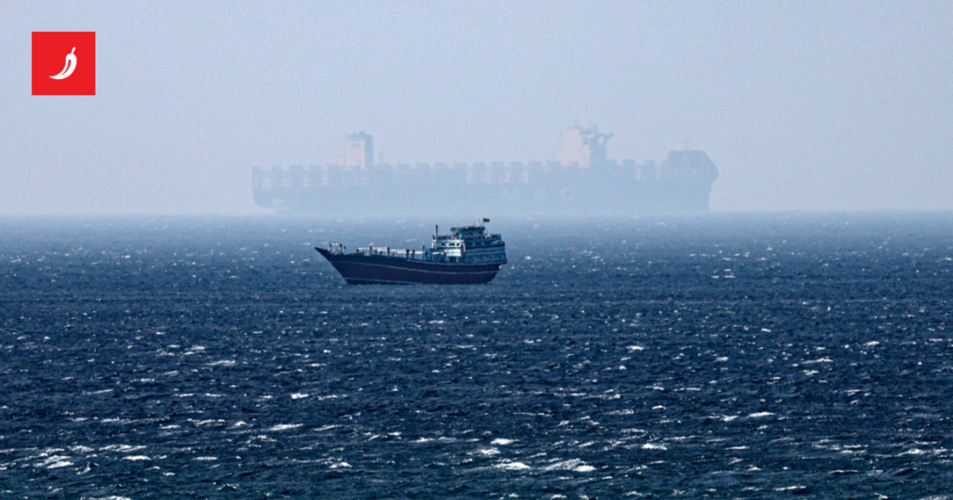 Hutisti prijete zatvaranjem ključnog tjesnaca. “Cijene nafte će opet jako rasti” Hutisti prijete zatvaranjem ključnog tjesnaca. "Cijene nafte će opet jako rasti"