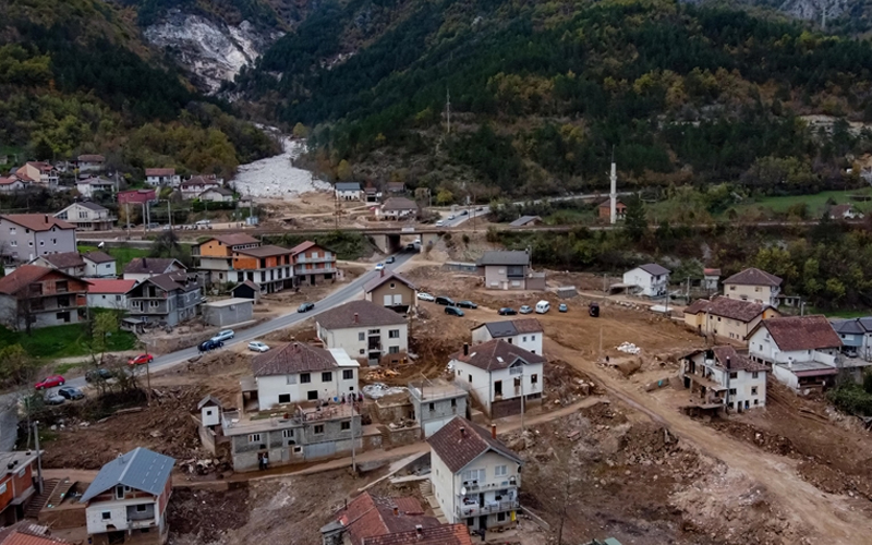 Jablanica: Počinje izgradnja zgrade za porodice koje su izgubile krov nad glavom u poplavama 2024. godine Jablanica: Počinje izgradnja zgrade za porodice koje su izgubile krov nad glavom u poplavama 2024. godine