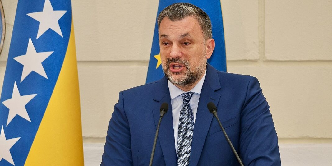 Ministarstvo vanjskih poslova BiH zbog skandaloznog skupa u Zagrebu poslalo protestnu notu Hrvatskoj Ministarstvo vanjskih poslova BiH zbog skandaloznog skupa u Zagrebu poslalo protestnu notu Hrvatskoj