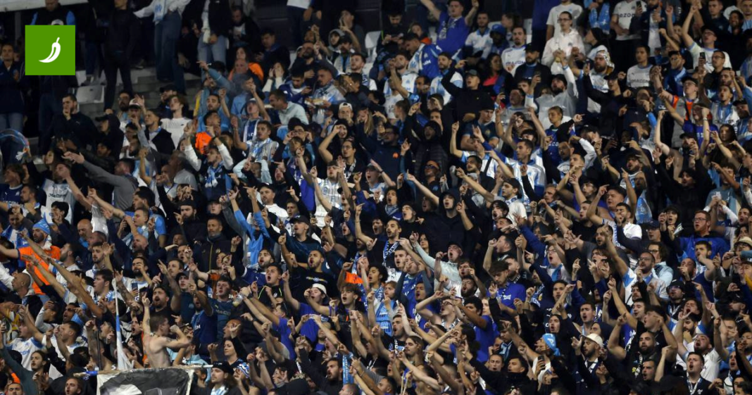 Navijači velikana prosvjeduju zbog novog grba: Jedno prekrasno g*vno Navijači velikana prosvjeduju zbog novog grba: Jedno prekrasno g*vno